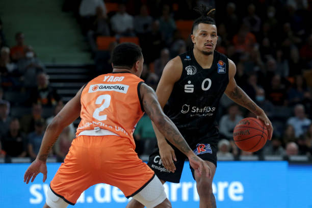 上舆论漩涡 上舆论漩涡